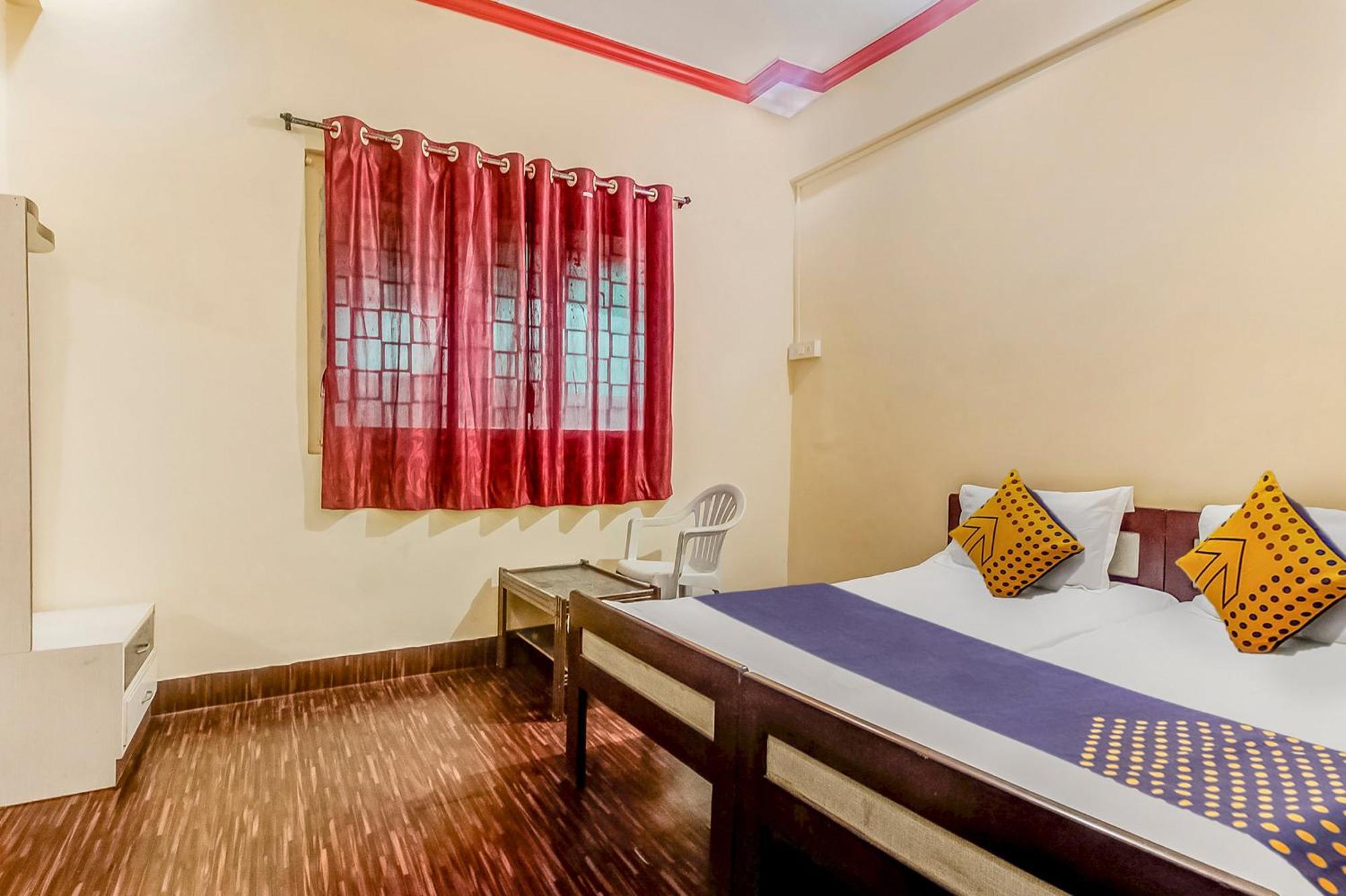 Hotel O New Ushakal Lodging & Boarding Nirmal  Extérieur photo