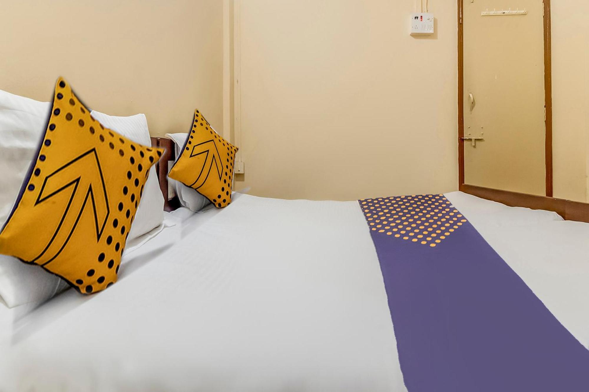 Hotel O New Ushakal Lodging & Boarding Nirmal  Extérieur photo